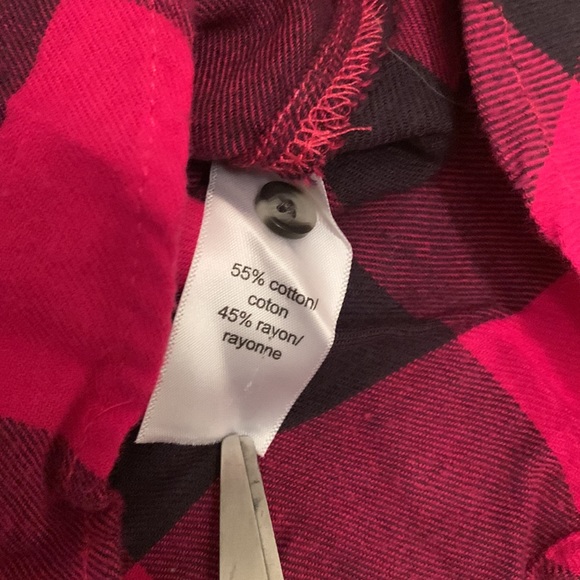Maurices flannel shirt, size juniors XS. BUFFALO PLAID. Pink & black. - Picture 6 of 9
